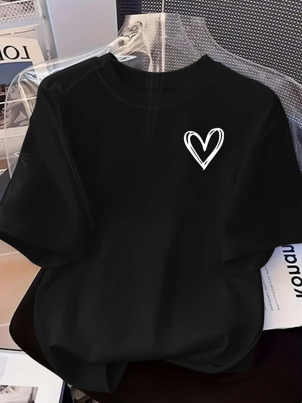 Essnce Women's Heart Print Short Sleeve T-Shirt Size S Black